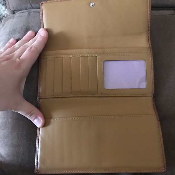 Wallet - Picture 3 of 3